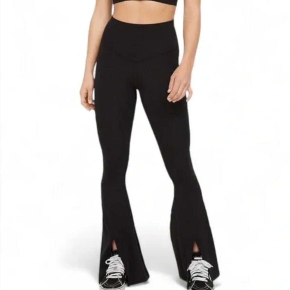 Offline by Aerie Black Real Me Xtra High Rise Long Flare Slit Leggings sz Small - Picture 8 of 8